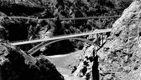 Kawarau-Gorge-Bridge-1