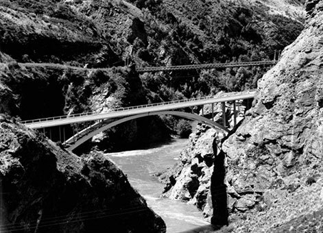 Kawarau-Gorge-Bridge-1